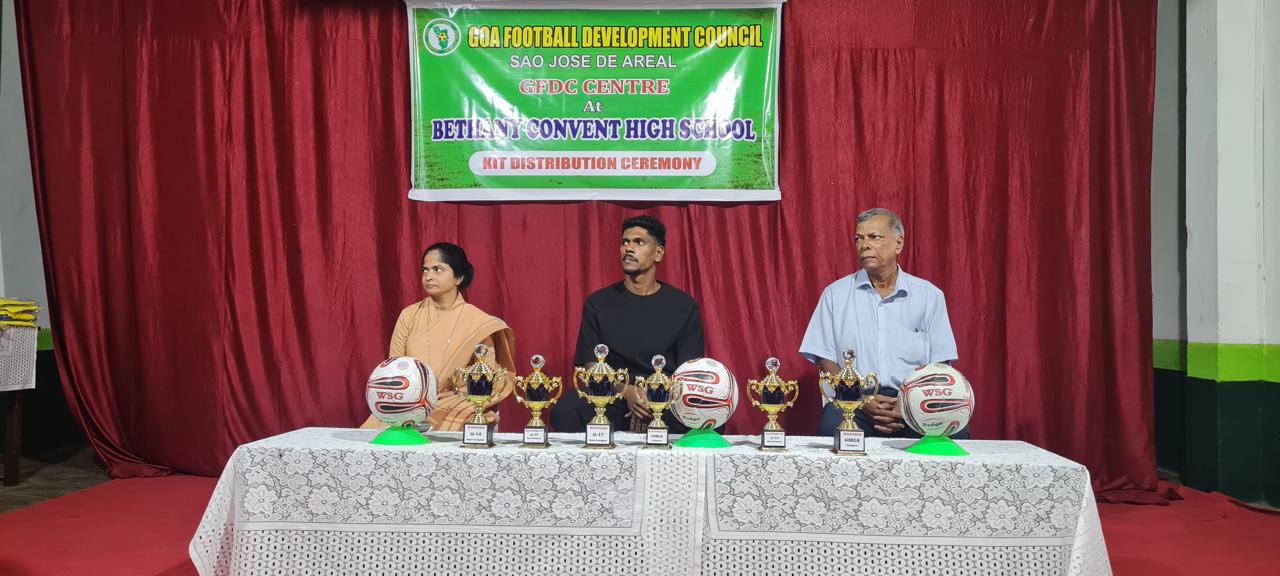 Kit Distribution Ceremony at Sao Jose De Areal GFDC Centre — photo 2 of 7